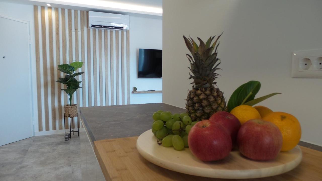 Apartments L-A-M Подстрана Екстериор снимка