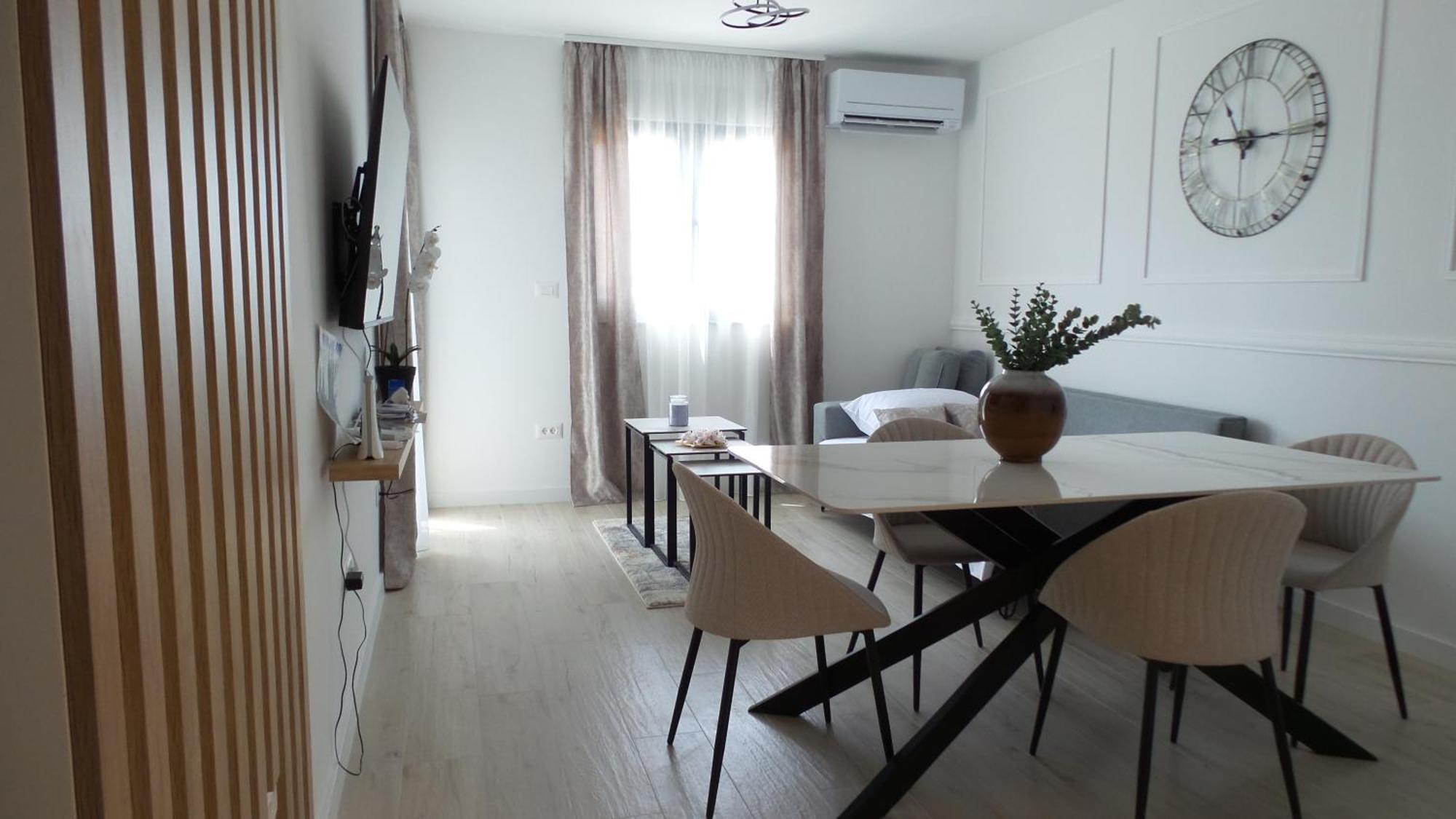 Apartments L-A-M Подстрана Екстериор снимка