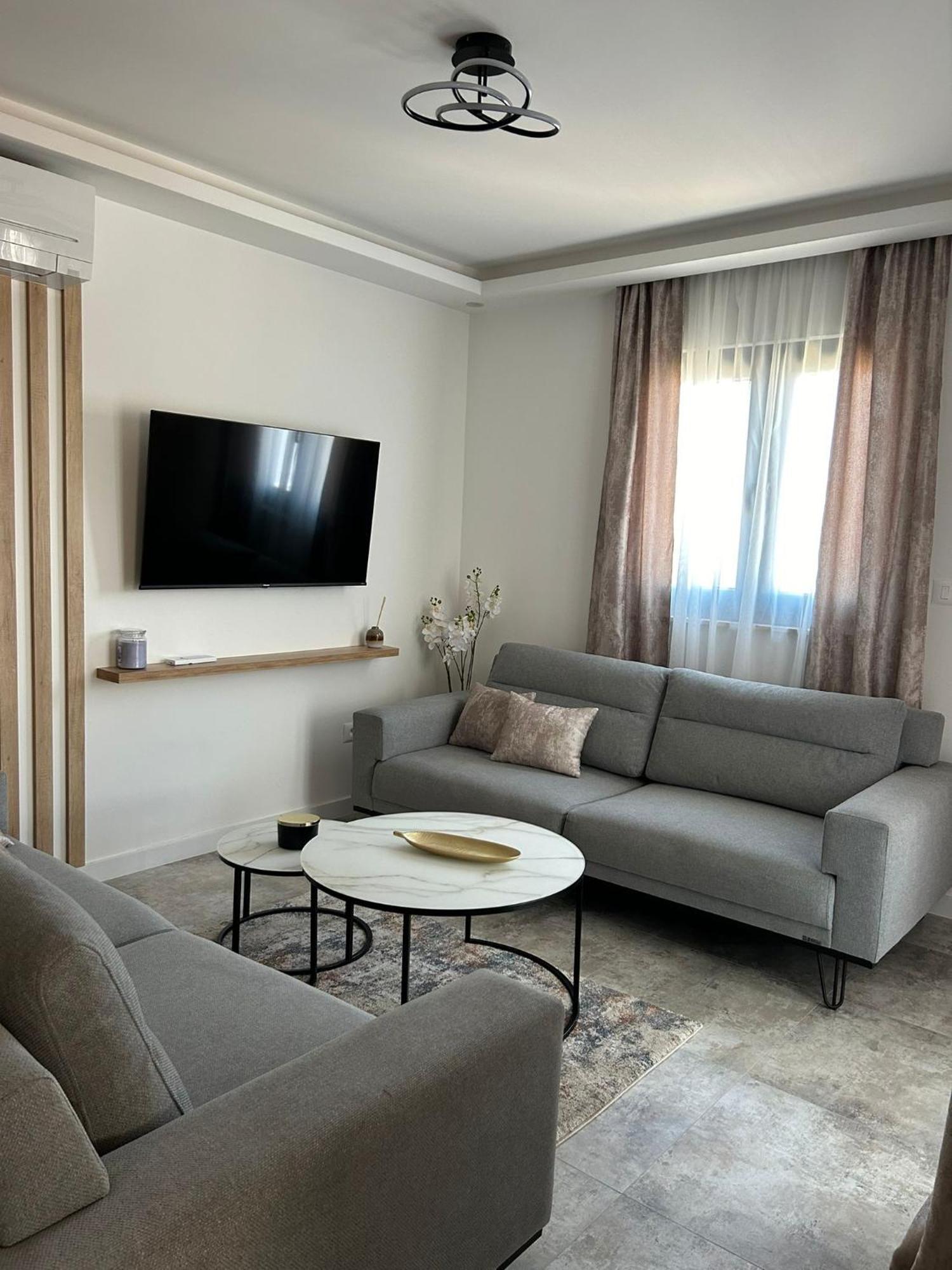 Apartments L-A-M Подстрана Екстериор снимка